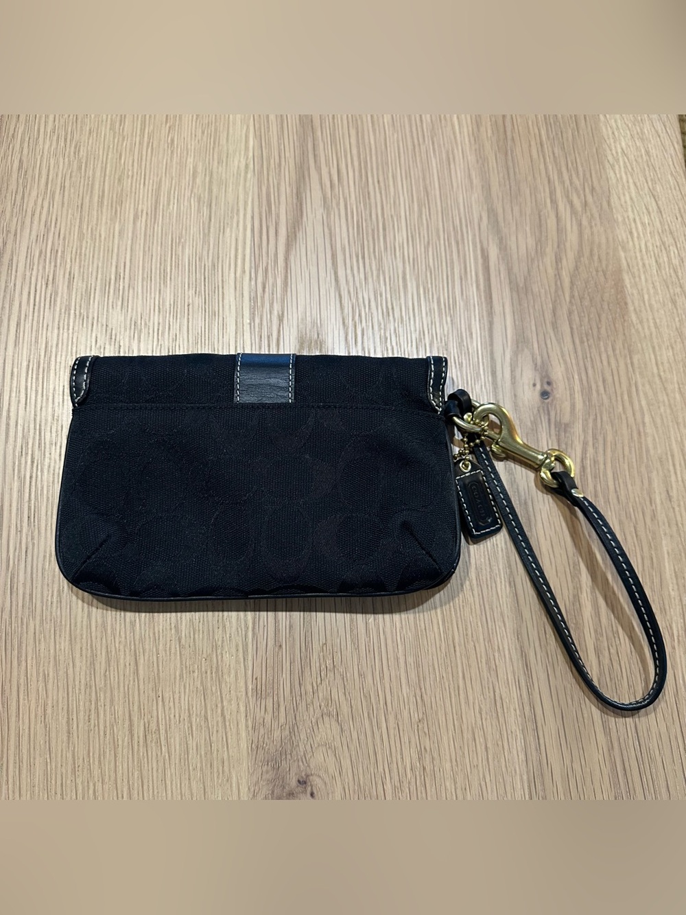 Coach Black Signature Jacquard Wristlet with Leather Trim - Picture 2 of 4